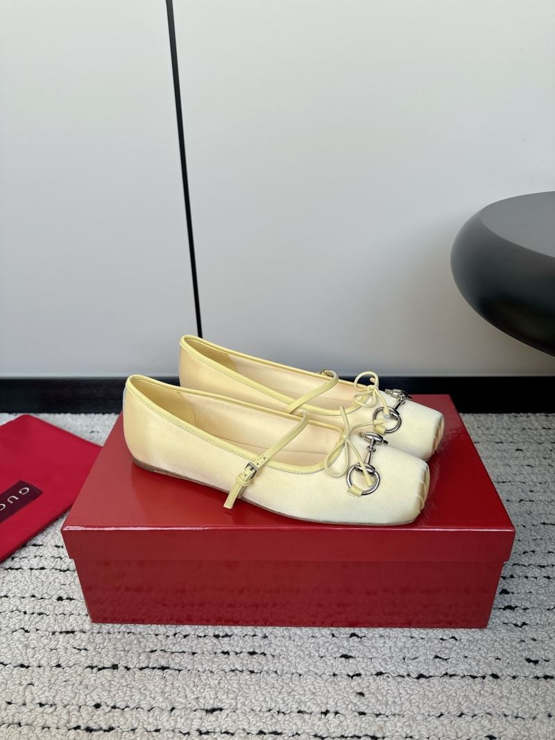 Gucci Flat Shoes